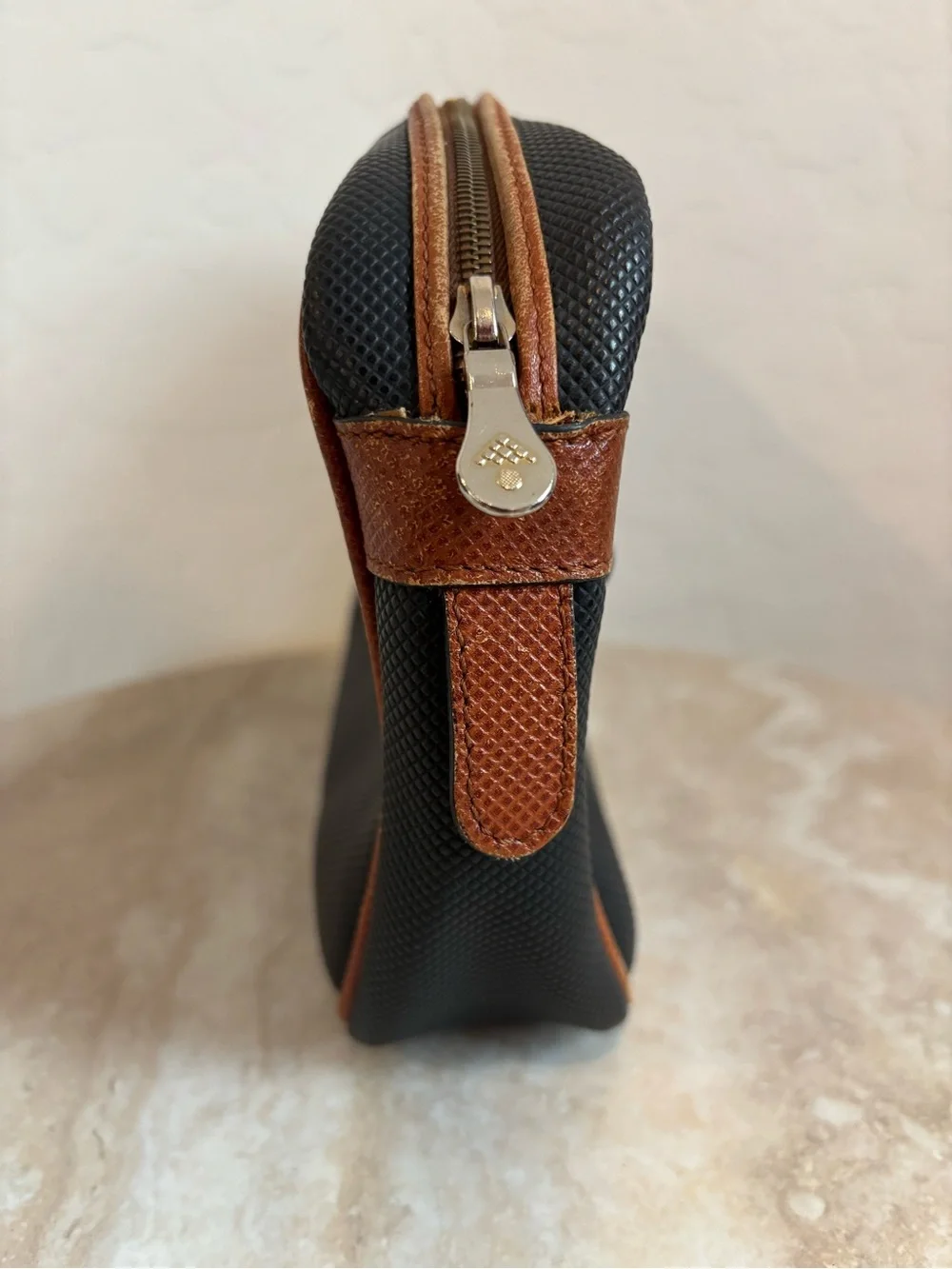 Vintage Bottega Veneta leather camera bag/pouch